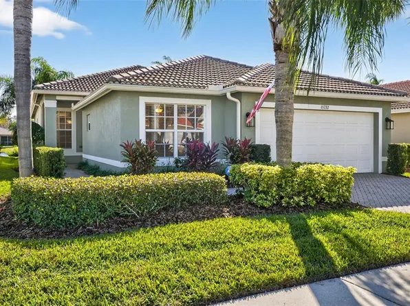 15737 Crystal Waters Dr, Wimauma, FL 33598