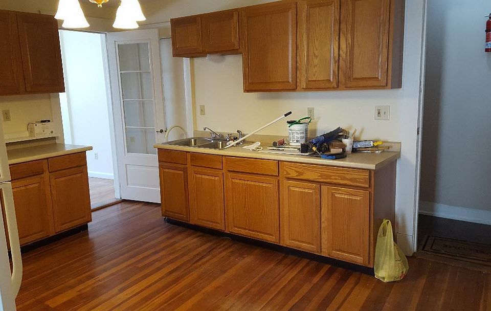 1st image of 249 Alden Ave #3