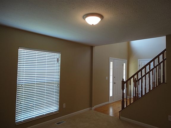 2nd image of 7066 Jessicas Oak Ct