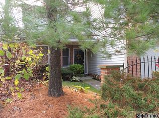 1721 Rock Hill Ln, Akron, OH 44313