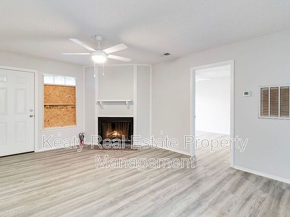 4th image of 107 Meudon St #D