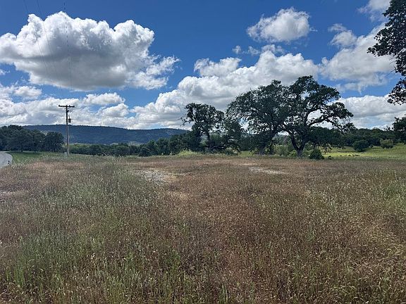 5th image of 3084 Little John Rd