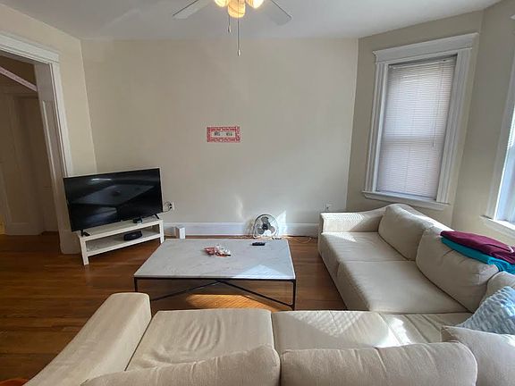 5th image of 45 Orkney Rd #1