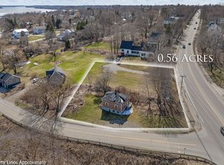76 Fish St, Thomaston, ME 04861
