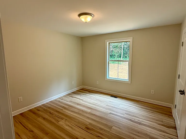 428 Parker Rd — Photo 14