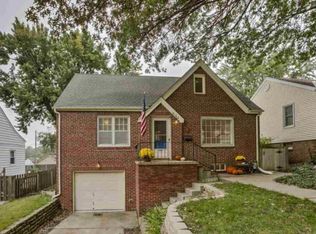 6162 Shirley St, Omaha, NE 68106