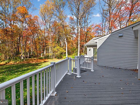 4th image of 9755 Abington Ct
