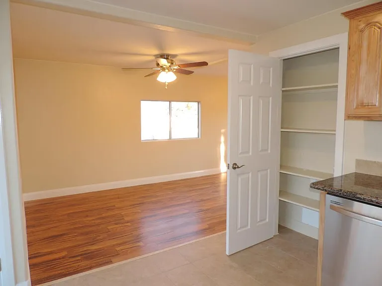 181 E 700 S — Photo 18