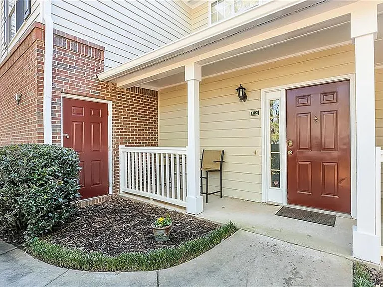 110 Spring Heights Ln SE #110 — Photo 1