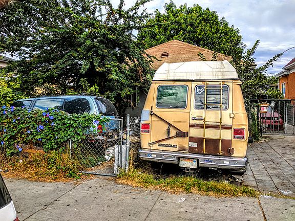 2nd image of 143 W Vernon Ave