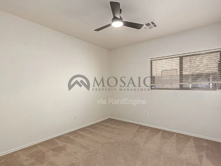 15667 W Port Au Prince Ln — Photo 20