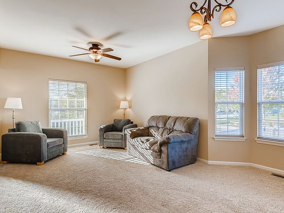4th image of 2016 Glenridge Ct