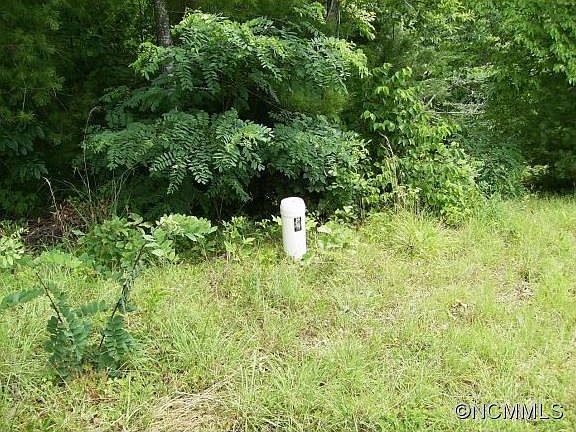 1st image of 140 Terrace Dr