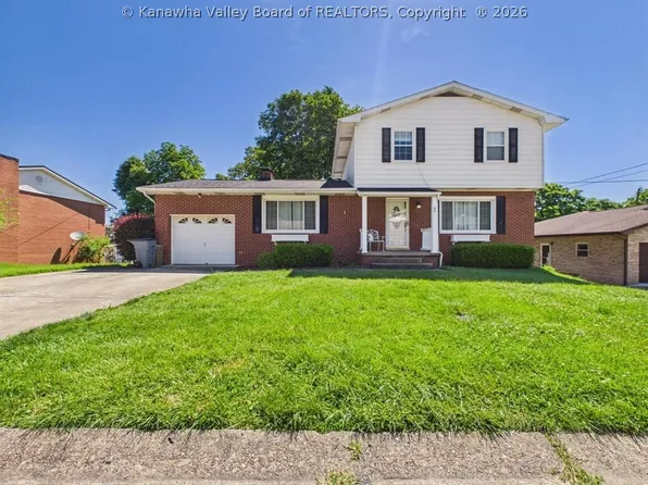 71 Simpson Dr, Huntington, WV 25705