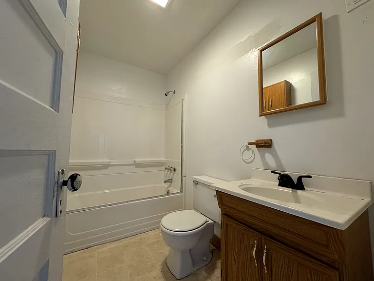 70 Southview St #2B — Photo 6