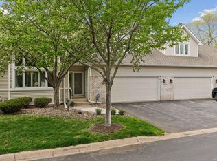 8306 Norman Creek Trl, Bloomington, MN 55437