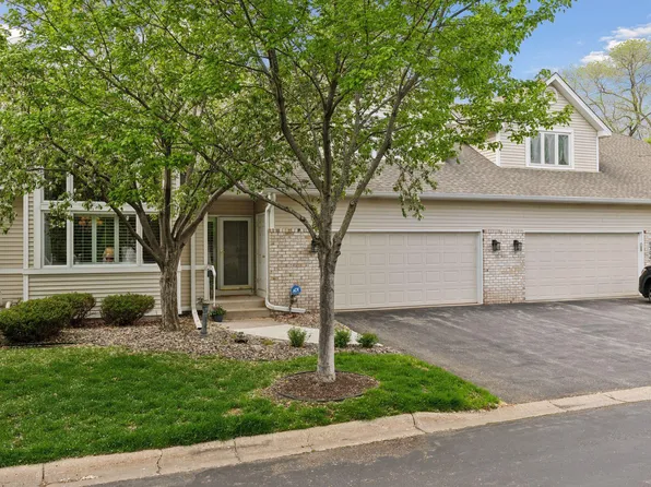 8306 Norman Creek Trl, Bloomington, MN 55437