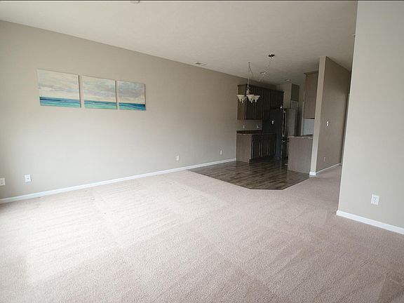 5th image of 1723 N Circle North Dr