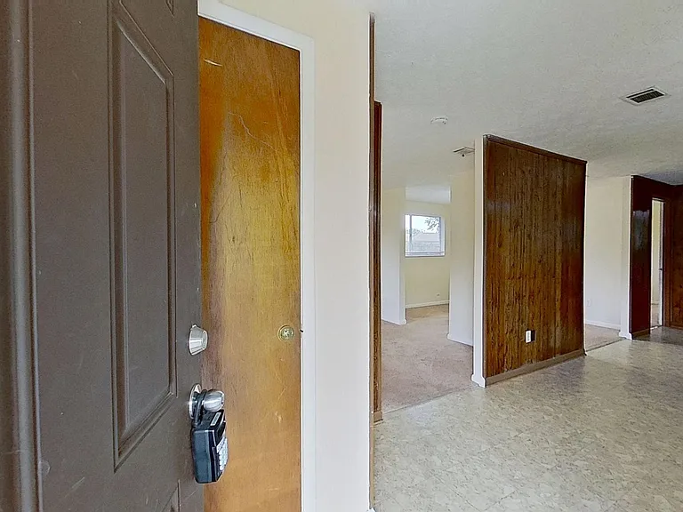 8311 Santman Ct — Photo 2