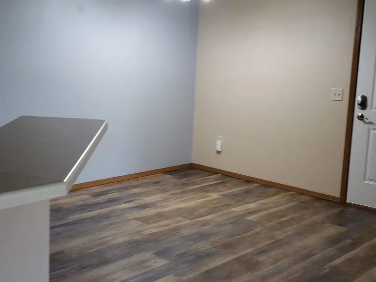 218 S River Blvd #2 — Photo 2