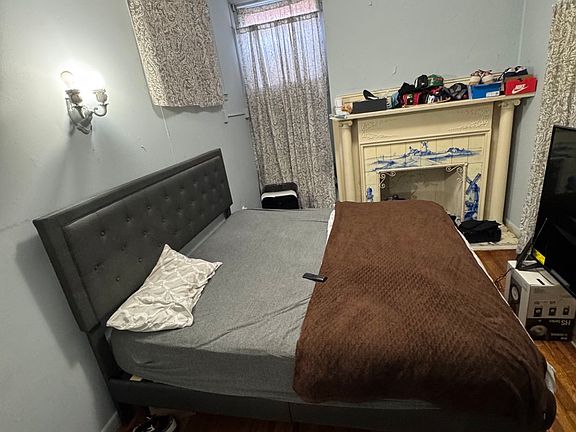 4th image of 292 S Franklin St APT 1B