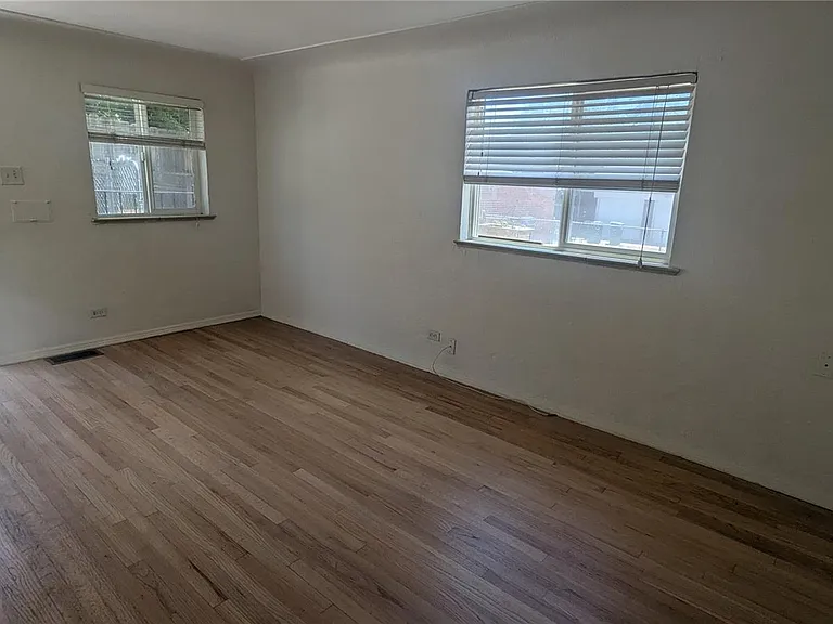 4620 W Hayward Pl — Photo 3