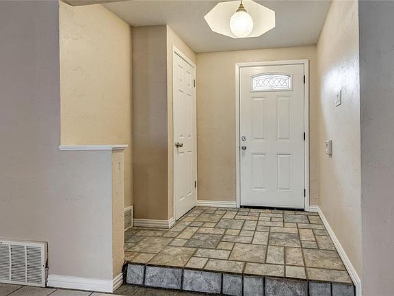 4th image of 5736 Denise Dr
