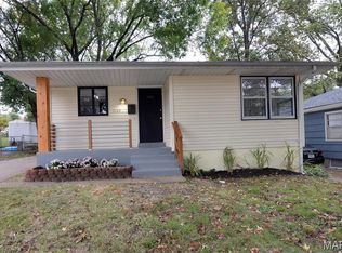 1129 Spring Ave, Saint Charles, MO 63301