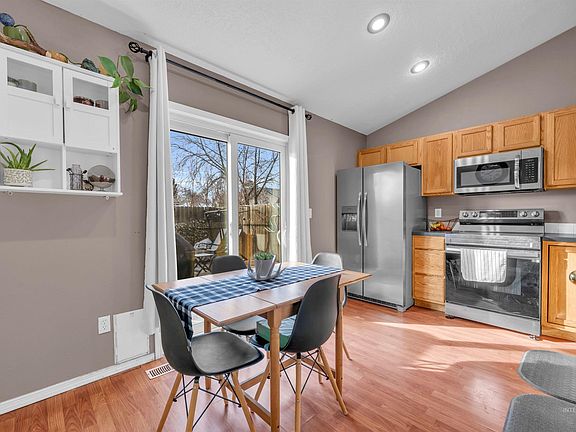 5th image of 1563 W Topanga Ct