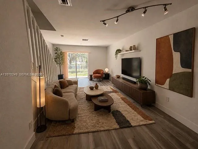 2054 NE 167th St #3-122 — Photo 1