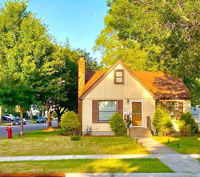 1st image of 3856 Scott Ave N