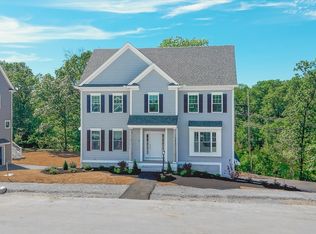 11 Strongwater Dr, Salem, MA 01970