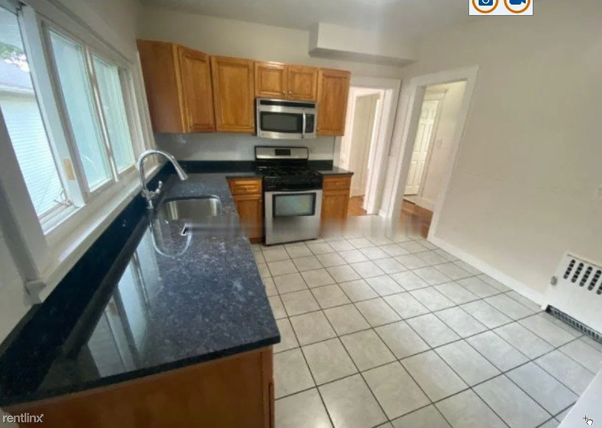 6 bed, 2.0 bath, 2000 sqft, $4,800 — Photo 2