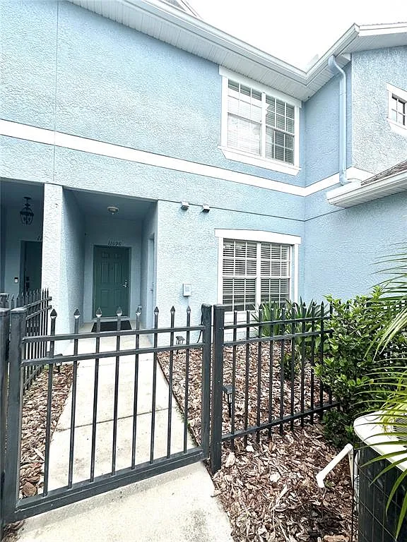 2 bed, 2.5 bath, 1328 sqft, $1,895 — Photo 1