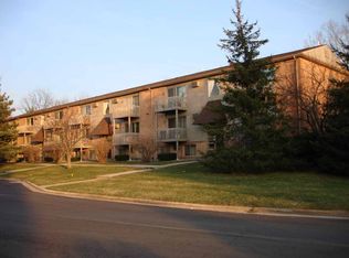 5754 Ridgeway Dr APT 6, Haslett, MI 48840