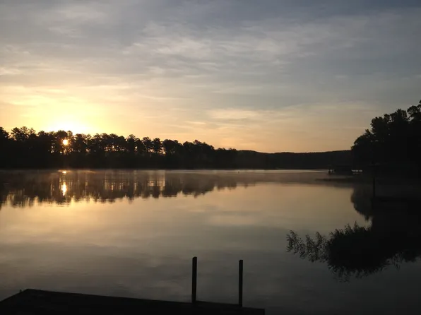 715 Paradise Point Dr, Columbiana, AL 35051
