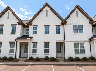 102 Farm View Dr #102, Oxford, MS 38655