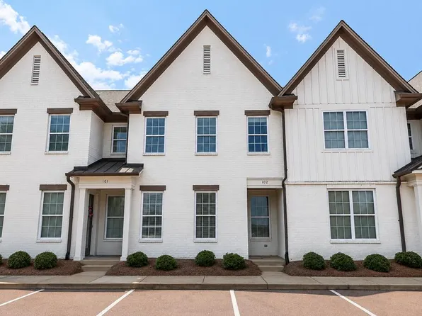 102 Farm View Dr #102, Oxford, MS 38655