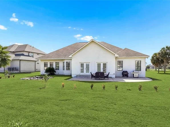 6230 Eastover Dr, New Orleans, LA 70128