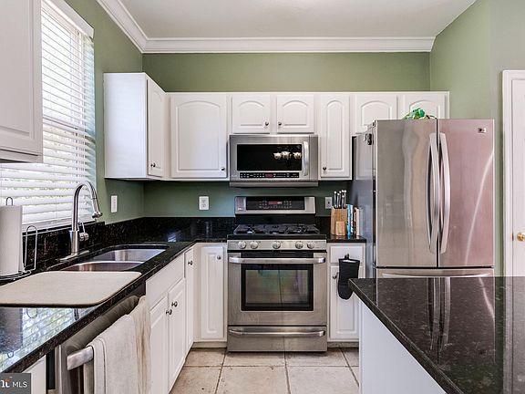 5th image of 21817 Kelsey Sq
