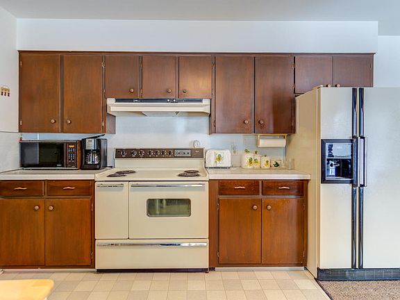 4th image of 15091 Fairmount Ct