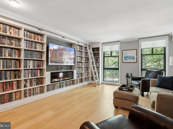 616 E St NW APT 213, Washington, DC 20004