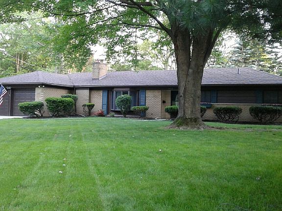 3rd image of 33939 Moore Dr