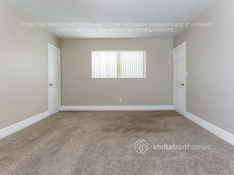 10900 NW 19th St — Photo 12