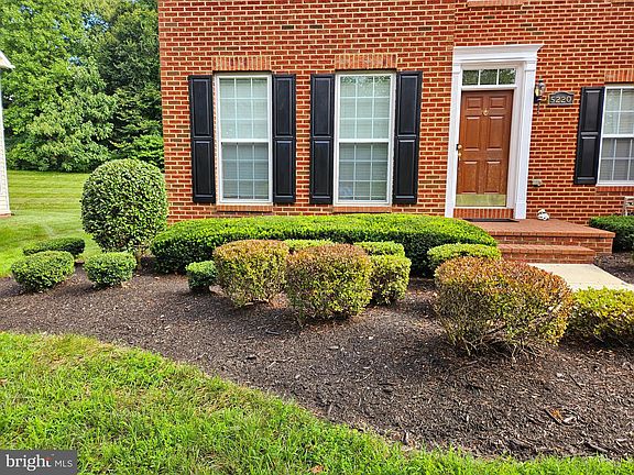 3rd image of 5220 Derby Manor Ln