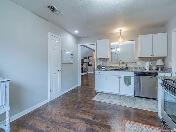 4th image of 5706 CLEARWOOD ST