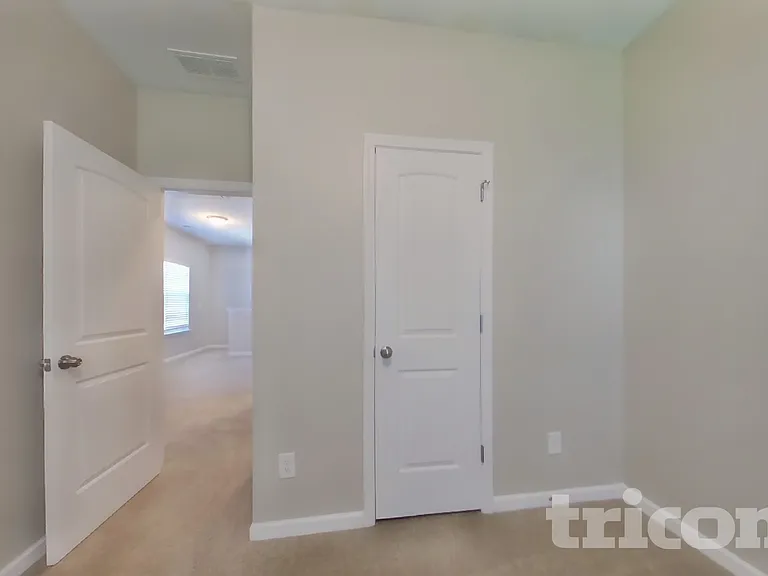 307 Arbor Cir — Photo 11