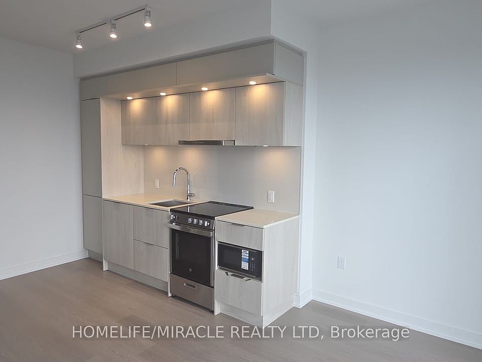 1st image of 448 Burnhamthorpe Rd W #7509