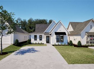 70 Summer St, Opelika, AL 36804