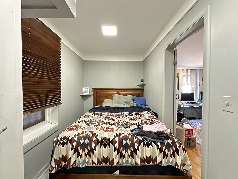 2141 W Webster Ave #FB — Photo 17